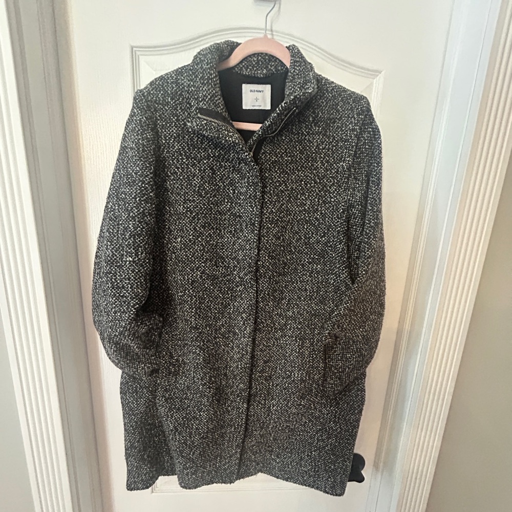Old Navy Black and White Teddy Jacket